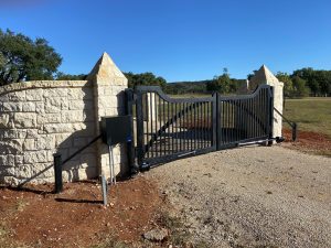 Custom Gates in Texas Hill Country, Comfort TX